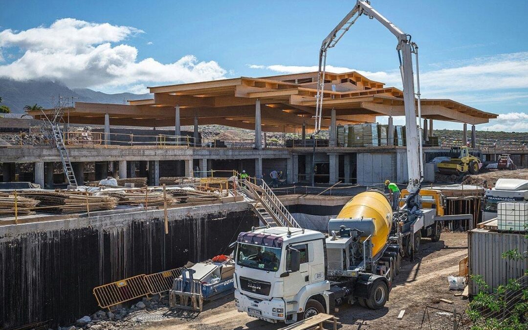 Ejecución Centro Balneoterapia, 13 edificios, cafetería, piscina y urbanización